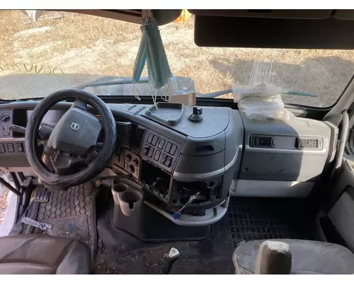 Volvo VNL Dash Assembly