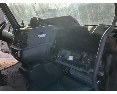 Volvo VNL Dash Assembly