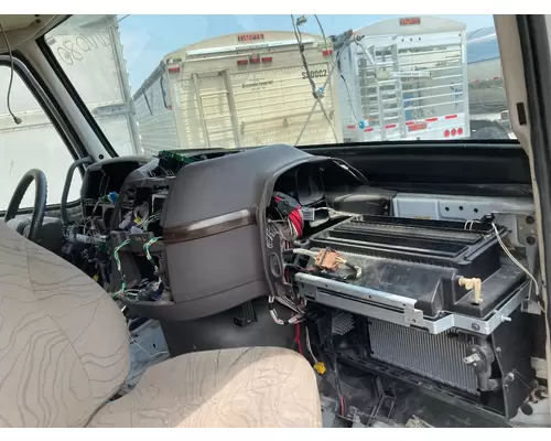 Volvo VNL Dash Assembly