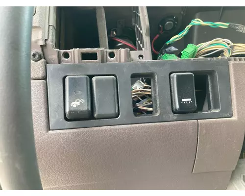 Volvo VNL Dash Assembly