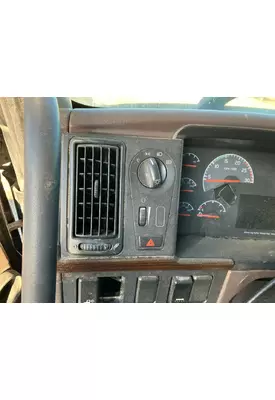 Volvo VNL Dash Assembly