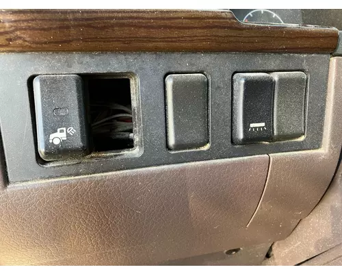 Volvo VNL Dash Assembly