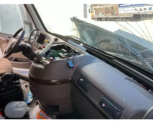 Volvo VNL Dash Assembly