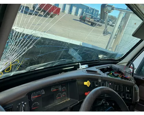 Volvo VNL Dash Assembly
