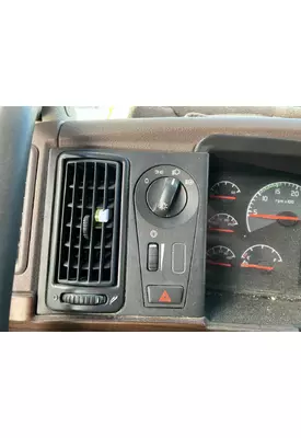 Volvo VNL Dash Assembly