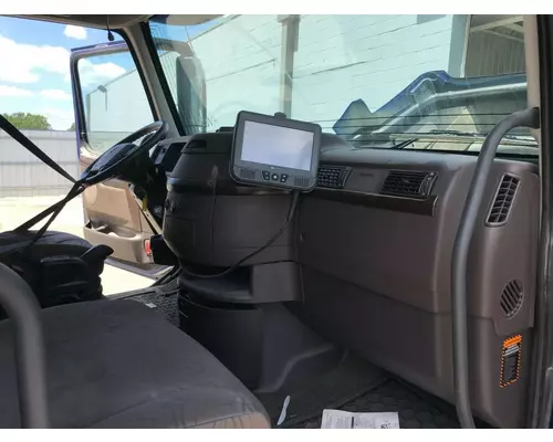 Volvo VNL Dash Assembly