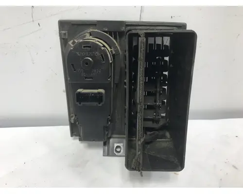 Volvo VNL Dash Assembly