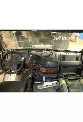 Volvo VNL Dash Assembly