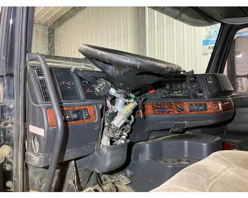 Volvo VNL Dash Assembly