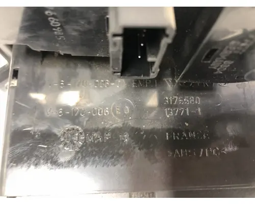 Volvo VNL Dash Assembly