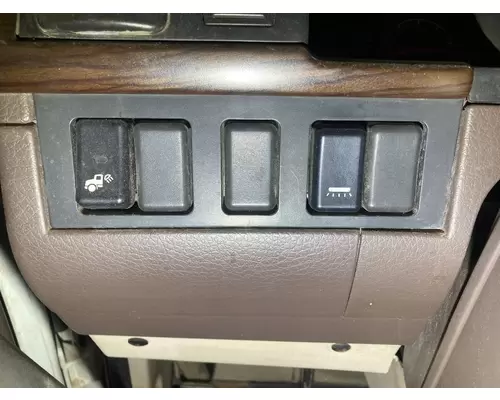 Volvo VNL Dash Assembly