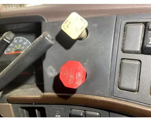 Volvo VNL Dash Assembly