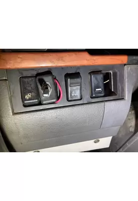 Volvo VNL Dash Assembly