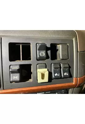 Volvo VNL Dash Assembly
