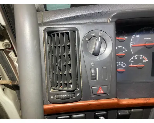 Volvo VNL Dash Assembly