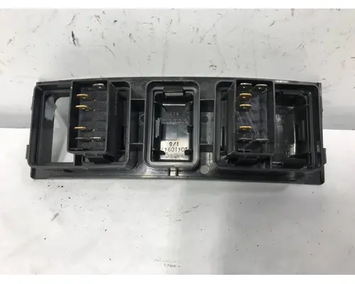 Volvo VNL Dash Assembly