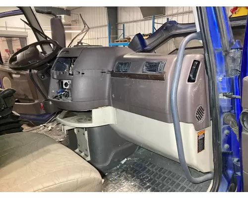 Volvo VNL Dash Assembly