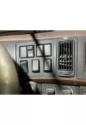 Volvo VNL Dash Assembly