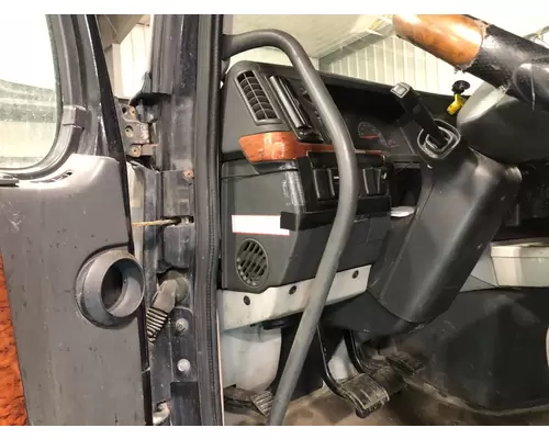 Volvo VNL Dash Assembly