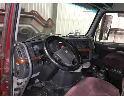 Volvo VNL Dash Assembly