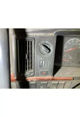 Volvo VNL Dash Assembly