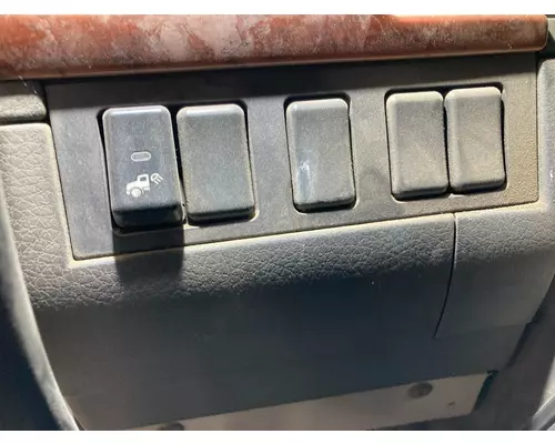 Volvo VNL Dash Assembly