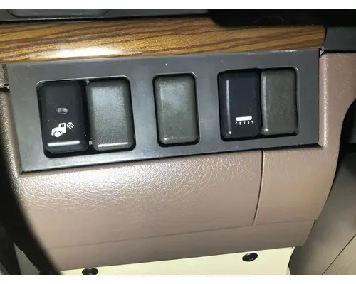Volvo VNL Dash Assembly