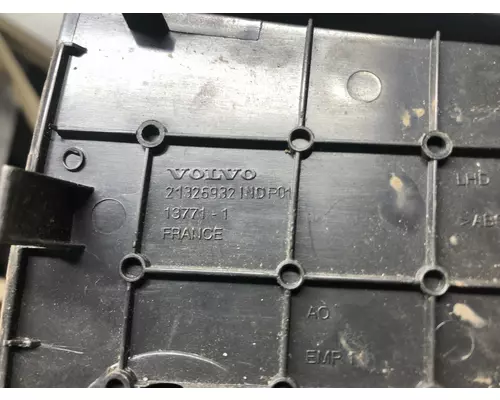 Volvo VNL Dash Assembly