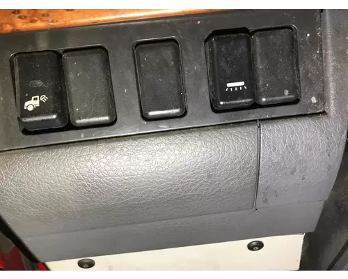 Volvo VNL Dash Assembly