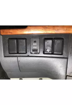Volvo VNL Dash Assembly