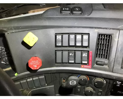 Volvo VNL Dash Assembly