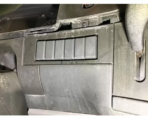 Volvo VNL Dash Assembly