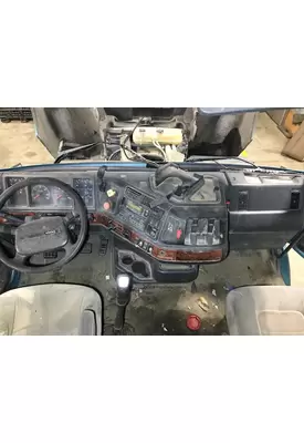 Volvo VNL Dash Assembly