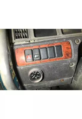 Volvo VNL Dash Assembly