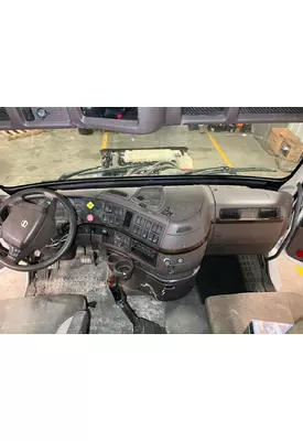 Volvo VNL Dash Assembly