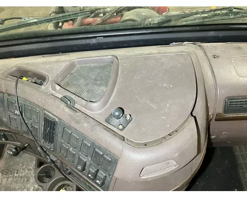 Volvo VNL Dash Assembly