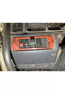 Volvo VNL Dash Assembly