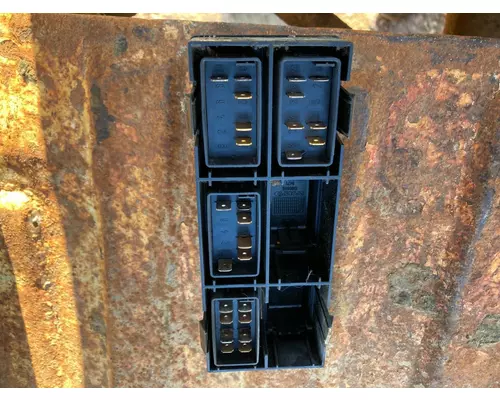 Volvo VNL Dash Assembly