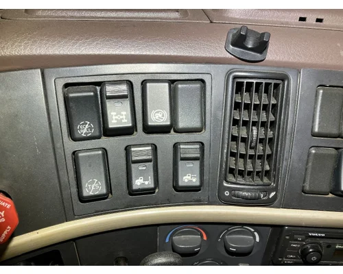Volvo VNL Dash Assembly