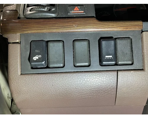 Volvo VNL Dash Assembly