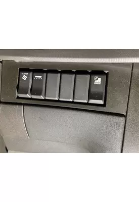Volvo VNL Dash Assembly