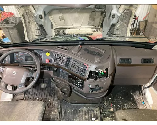 Volvo VNL Dash Assembly