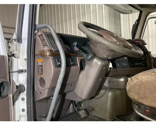 Volvo VNL Dash Assembly