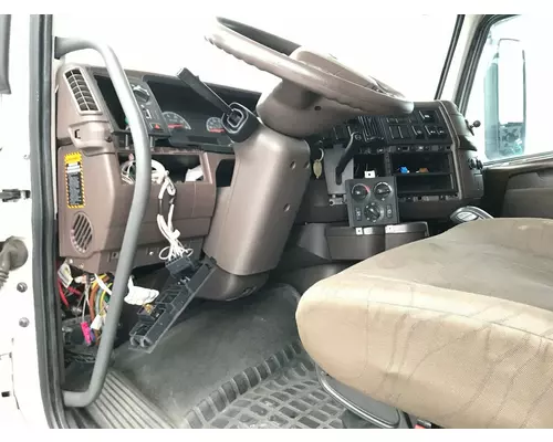 Volvo VNL Dash Assembly