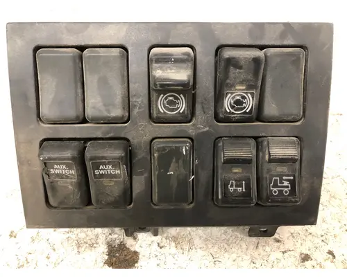 Volvo VNL Dash Assembly