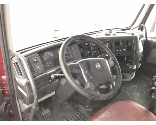 Volvo VNL Dash Assembly