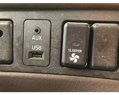 Volvo VNL Dash Assembly