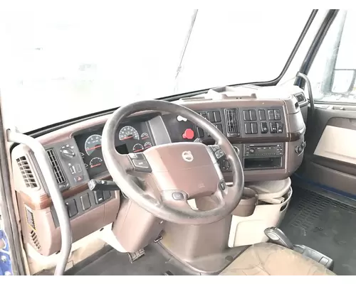 Volvo VNL Dash Assembly