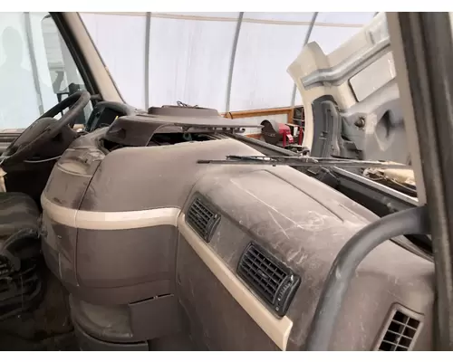 Volvo VNL Dash Assembly