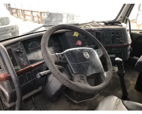 Volvo VNL Dash Assembly